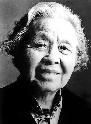 丁玲:被囚禁狱中3年,与叛徒嫌疑人同床共枕,狱中生下一名女婴