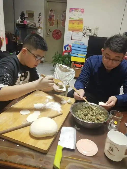 阳阳学习包水饺