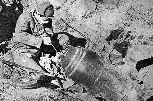 志愿军特等功臣郭金升:本是铁道兵却成为拆弹专家,缴获炸药无数