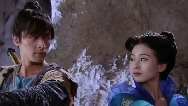 原来龙葵跟景天才能把剑顺利的唤醒,果然是亲兄妹!