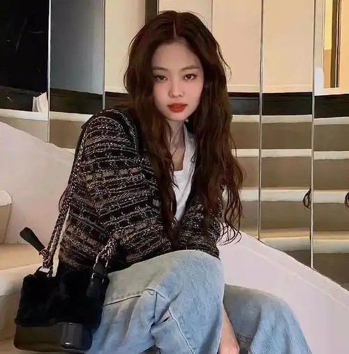 jennie妮妮子头像