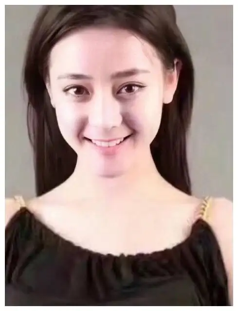 迪丽热巴刚出道时的模样万人眼中最亮的风景线