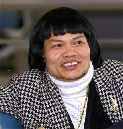 【图】香港丑角演员八两金照片大放送 老婆帮倒忙媒体落井下石