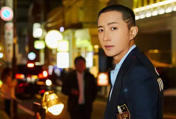 韩庚新年新造型帅气,硬朗寸发帅气小生秒变型男_手机搜狐网