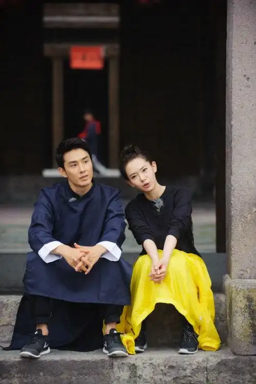 《出发吧爱情》全面升级 戚薇深情告白李承铉