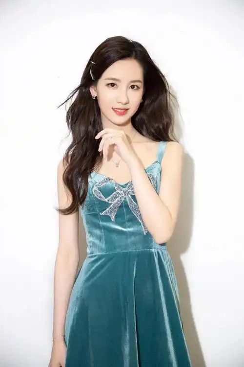 最美校花陈都灵:纯粹美丽闪耀中国影视界中国影视圈备受瞩目的女演员