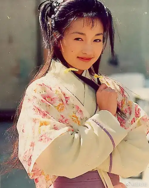 最美"郭襄"李绮红,淡出荧幕7年无作品,50岁让人认不出