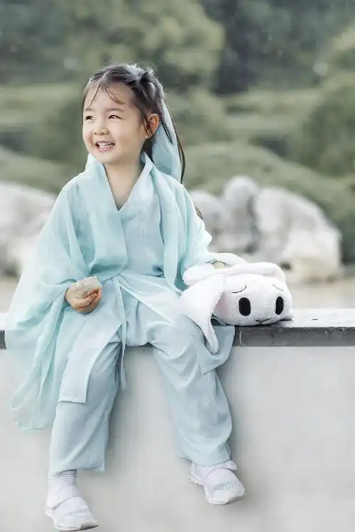 嗨~玉兔_人像_poco摄影,人像,古装,古风人像,儿童