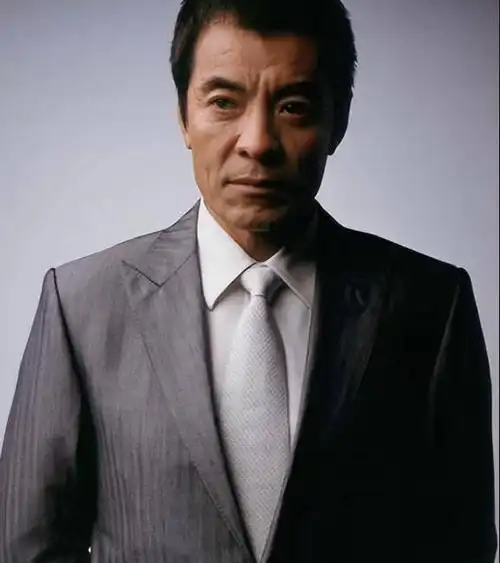 没有气质别"尬演"干部?这几位演员告诉你,什么是"干部气质"