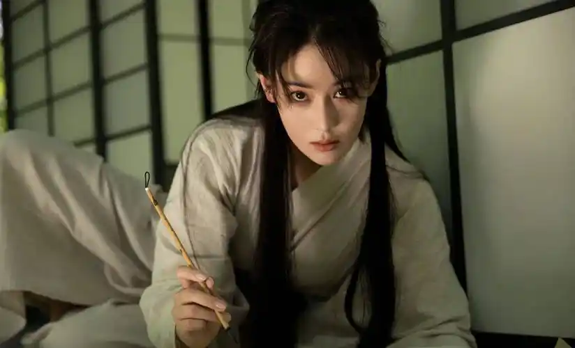 原创张馨予古装造型古装元素融合的好完美有侠女风范