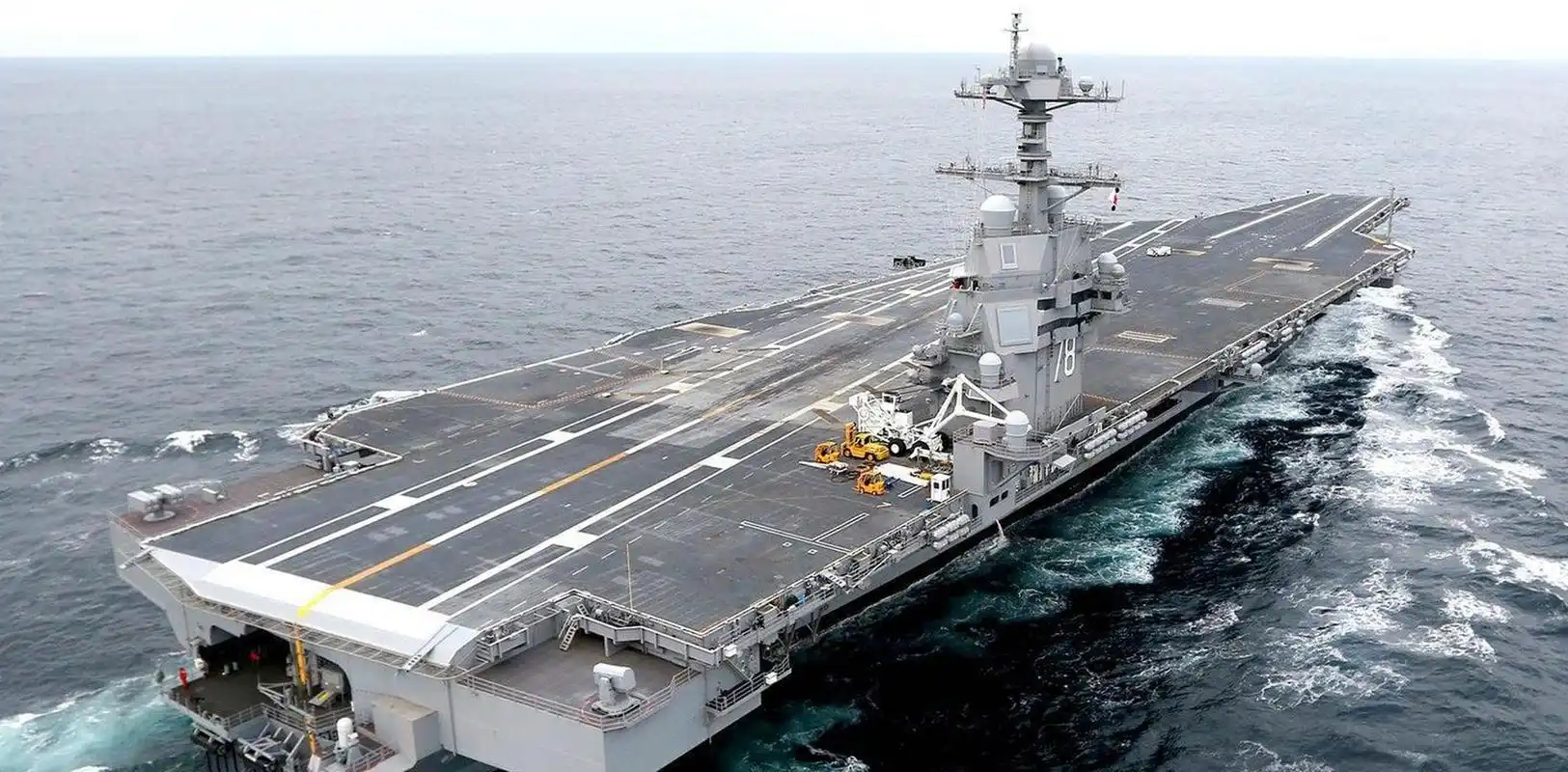 目前,中国海军003型航母福建号正在上海江南造船厂舾装,按照计划估计