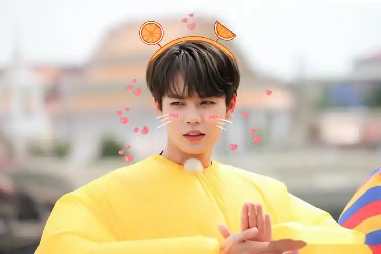 士别三日,身穿胖胖服的小橘林彦俊 ,又萌出了一个新高度萌萌橘拜托你