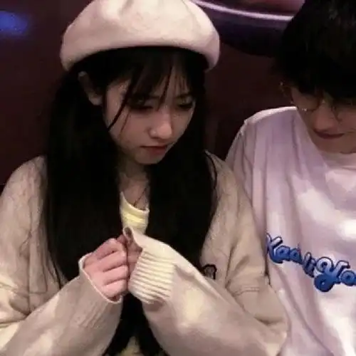 2020最潮情侣头像一左一右配对