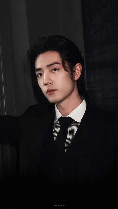肖战黑西装十五宫格
