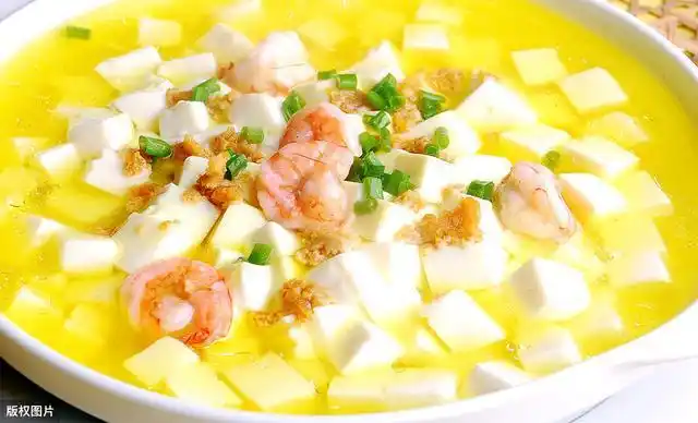 超滑嫩的鲜虾豆腐色香味俱全营养丰富老少都爱的家常菜