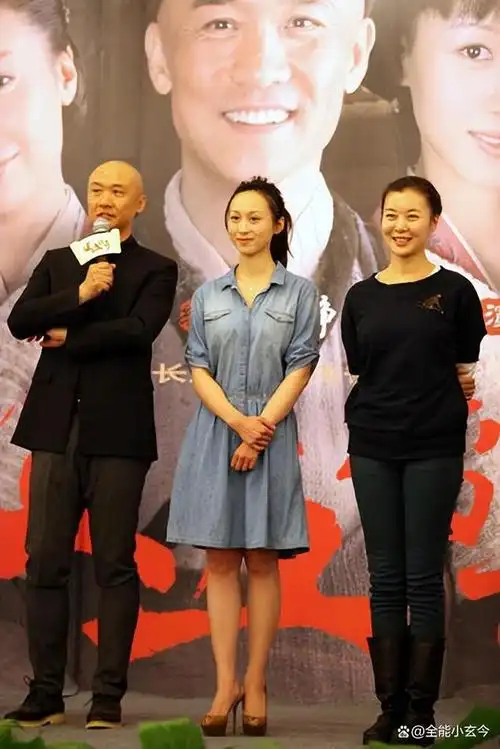 初恋李亚鹏二恋李泉三恋耿乐情归黄志忠如今51岁仍未婚