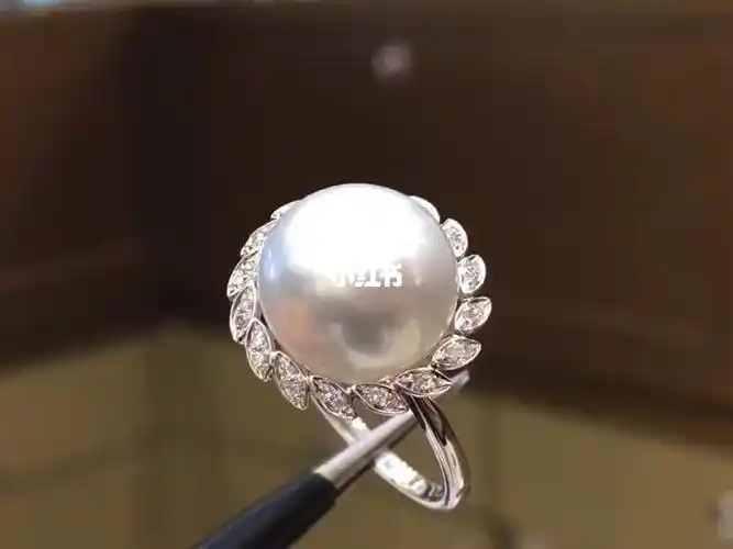 温润通透感澳白珍珠戒指