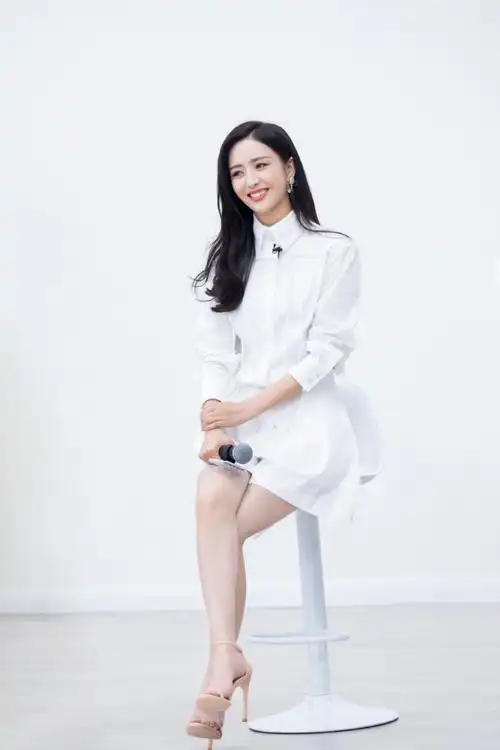 佟丽娅##明星高跟鞋#明星高跟鞋1超话丫丫