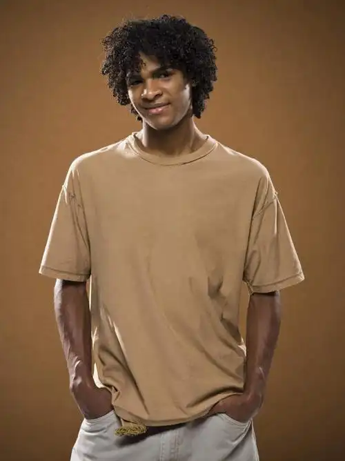 室内,白天,正面,欧洲,非洲,黑人,欧洲人,仅一个男性,仅一个人,棕色