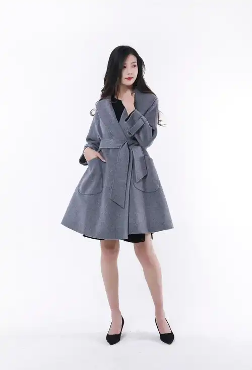 羊绒大衣模特拍摄