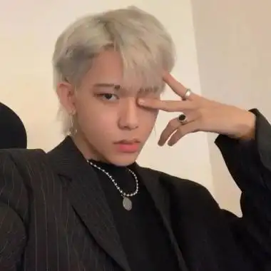 江孑帅气酷冷漠真人气质时尚男生头像