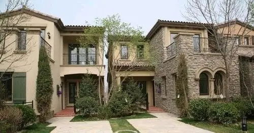 顺义区 顺义城 龙湖香醍漫步小区 毛坯房 300平米 4室2厅厅3卫卫