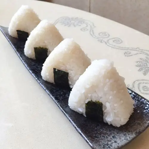 留住瞬间做的日式饭团