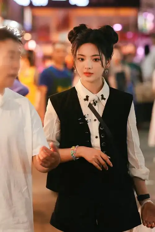 杨超越滚滚合影##杨超越熊猫造型