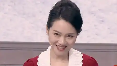 小品《同学会》,周群的笑料包袱太密集,让人哭笑不得丨安徽春晚