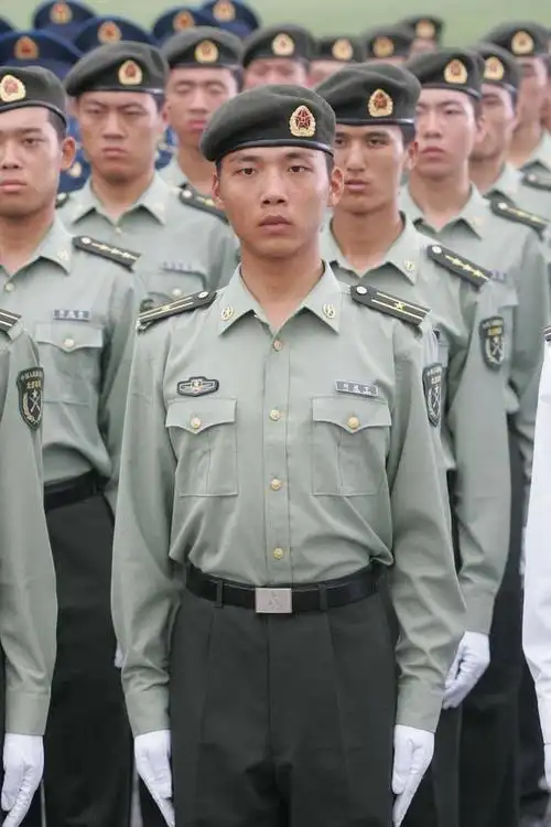 军装变迁史!告诉你什么才叫行走的荷尔蒙