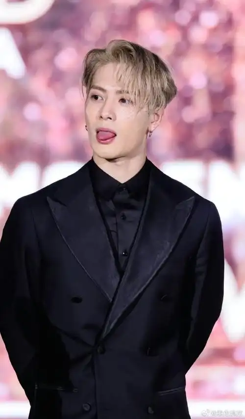 王嘉尔|笑容|王嘉尔超话