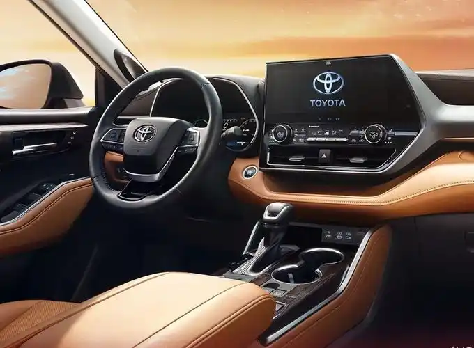 全新汉兰达2.0t车型发布,新增棕色内饰,进口2.0t 8at是亮点