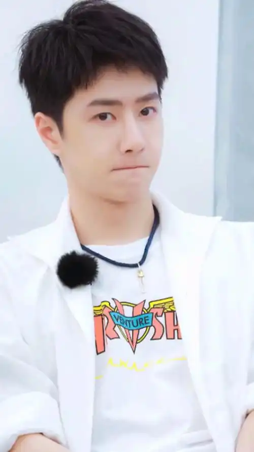 王一博宝宝生气也那么可爱