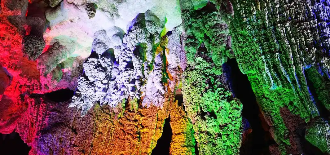 广西巴马百魔洞,一个可以"修仙"的地方