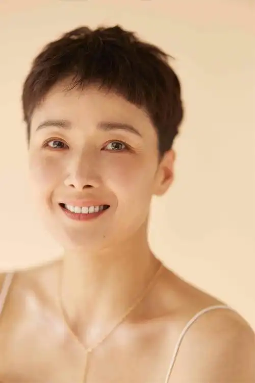 黄曼《海之谣》收官 挑战自我角色不设限|海之谣|黄曼|阿春_新浪新闻