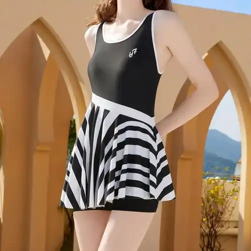 yingfa英发 女士裙式连体泳衣夏季温泉度假游泳装显瘦遮肚时尚泳衣 y