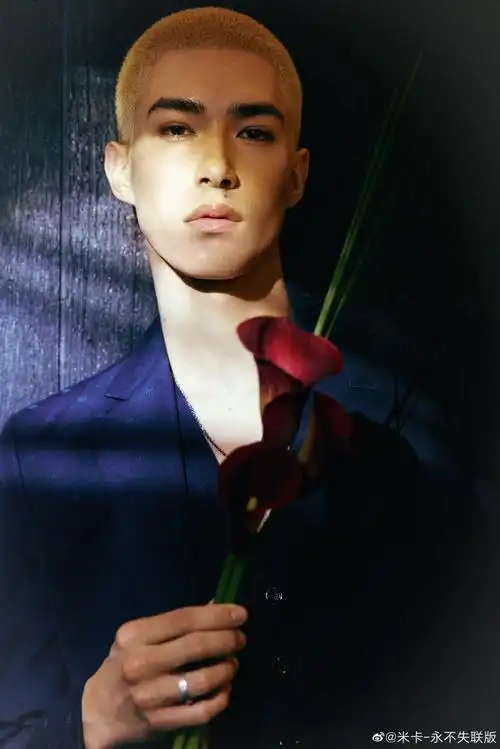 gucci红毯#98#寰宇古驰典藏展#男模@米卡-永不失联版惊喜诠释