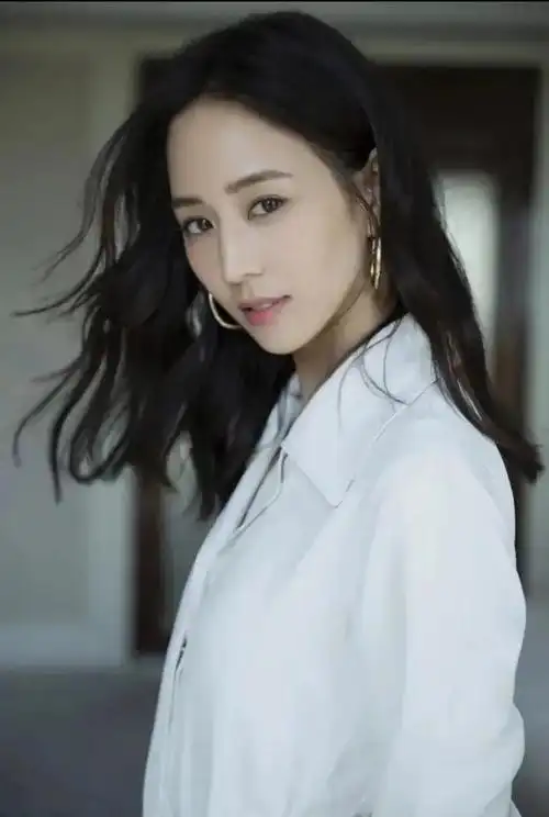 张钧甯暴瘦认不出身高168cm瘦至80斤为了演戏付出了很多