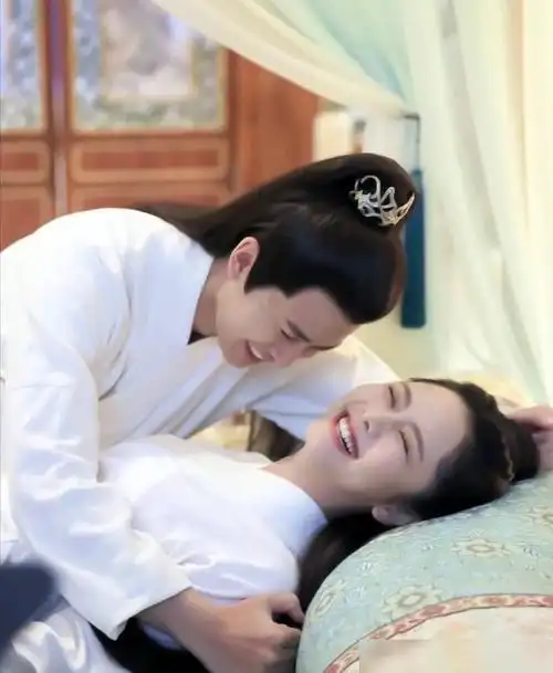 任嘉伦谭松韵二搭多家资方递出橄榄枝就等两人档期安排