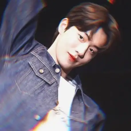 226.南柱赫头像(色散滤镜)