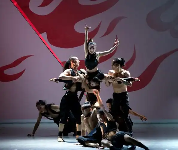 现代舞剧《十二生肖》(上)北京现代舞团倾情演绎