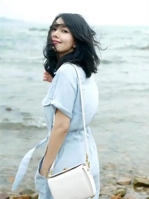 冻龄女神高圆圆久违营业,一身性感透视装上演完美侧颜杀|礼服|蕾丝