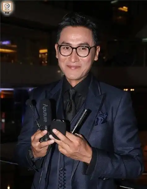 马德钟经纪公司