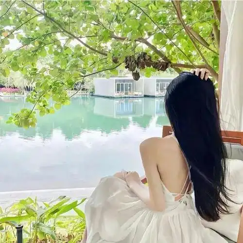 不露脸温柔风网红感女生头像