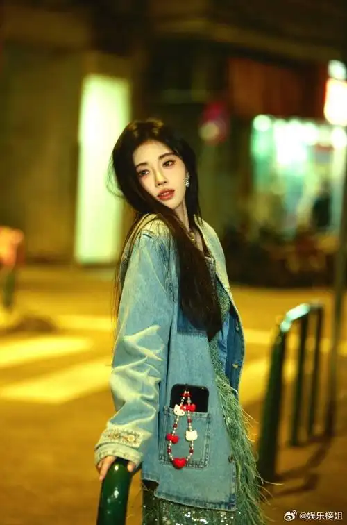 鞠婧祎唯美妆##春节搭子