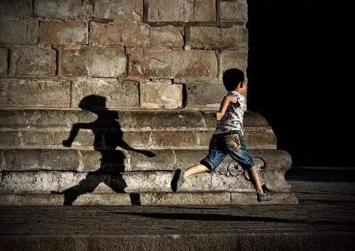 摄影是去捕捉生活发现平凡中的诗意瞬间丨探图摄影师专访