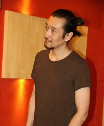 【图】歌手满江的老婆郭月 《中国好歌曲》他携新曲回归歌坛