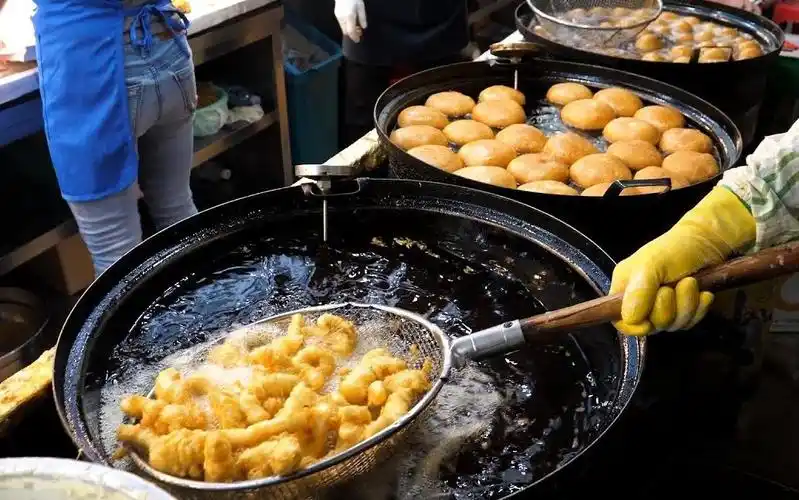 各种油炸和甜甜圈- 韩国街边小吃