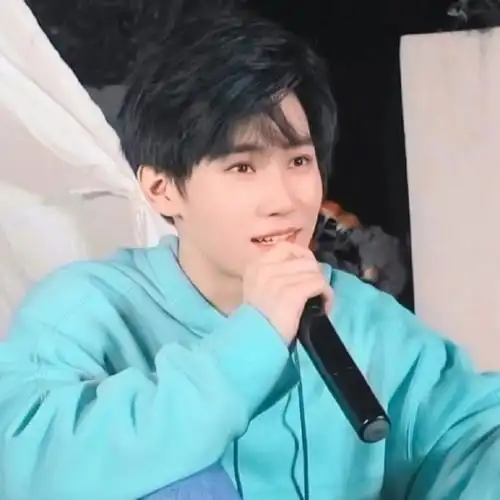 张真源 心动少年指数100%#小张张的闺蜜头像可爱小源子现在纯属是睹