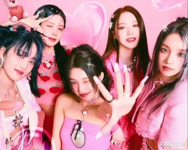 gidle宋雨琦晒性感画报,身穿破格露背装,大秀美背!_腾讯新闻